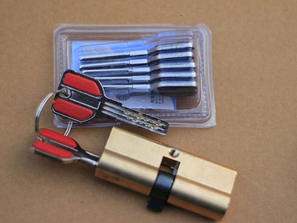 五华24小时上门开锁公司